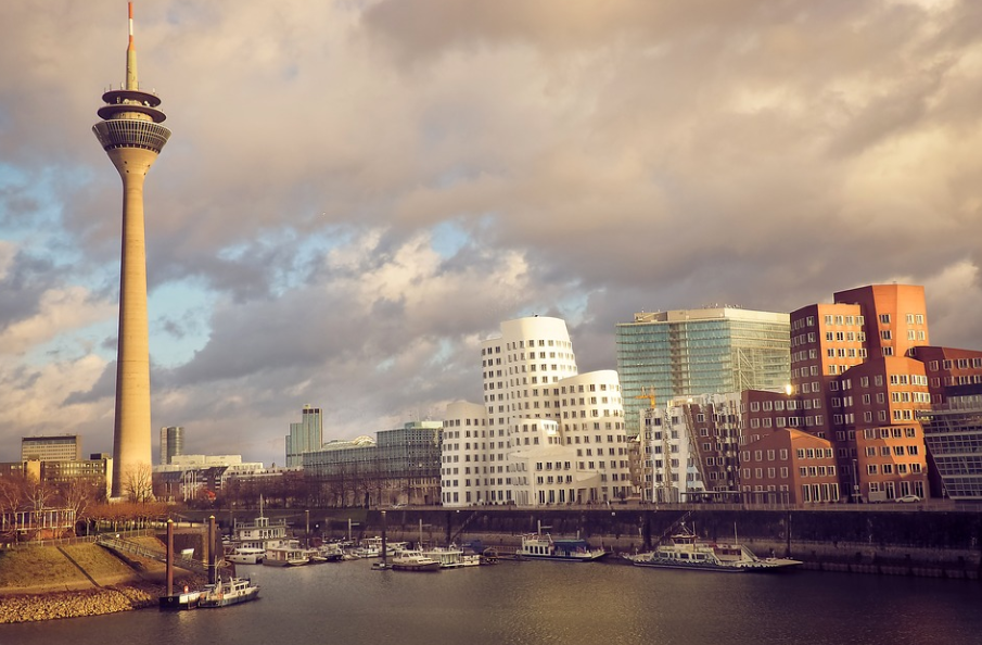 企業注冊新加坡公司需要做哪些策劃！